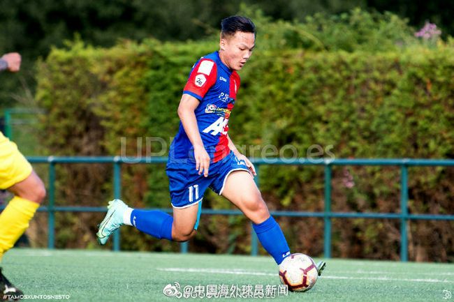 比基尼裸体无遮挡